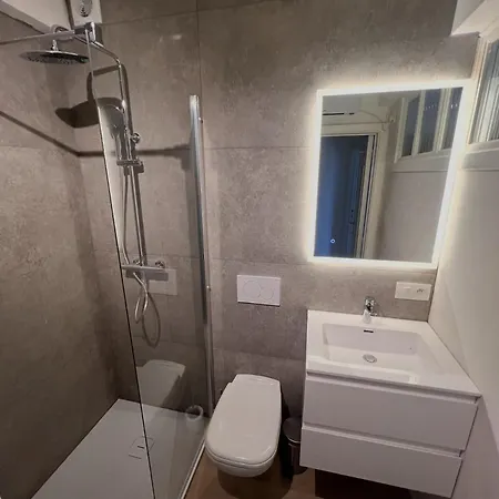 Zonnig, Ruim Op A+ Locatie! * Οστένδη