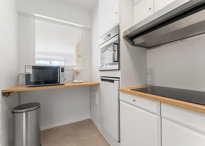 Zonnig, Ruim Op A+ Locatie! Οστένδη